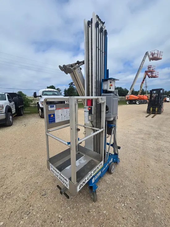 2018 Genie AWP-40SDC Pusharound Lift