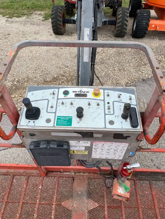 2015 Skyjack SJ63AJ Articulating Boom Lift