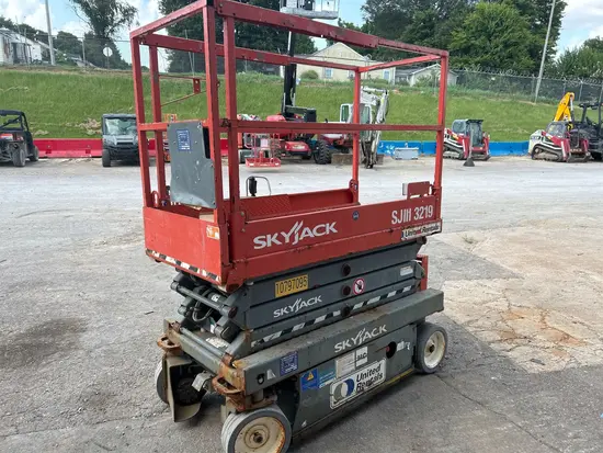 2018 Skyjack SJIII3219 Scissor Lift