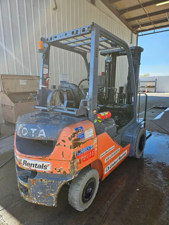 2019 Toyota 8FGU25 Warehouse Forklift