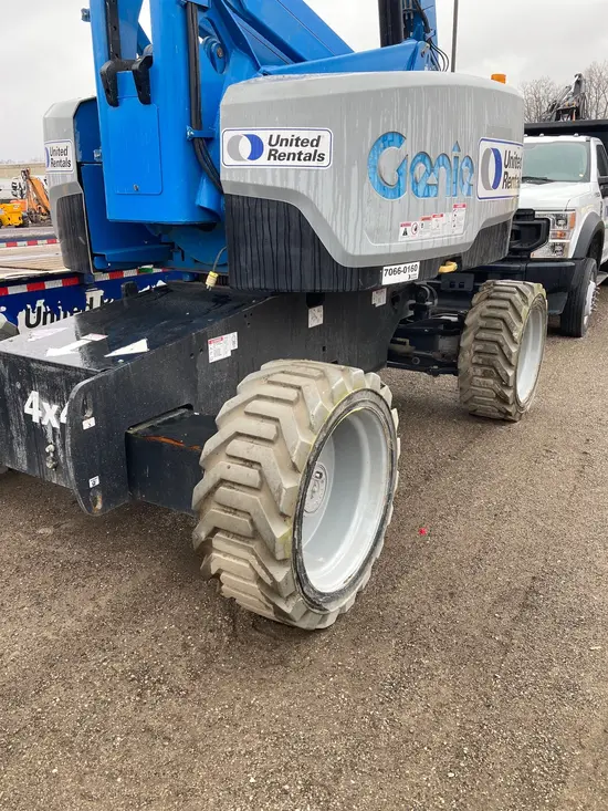 2016 Genie Z-60/37FE Articulating Boom Lift