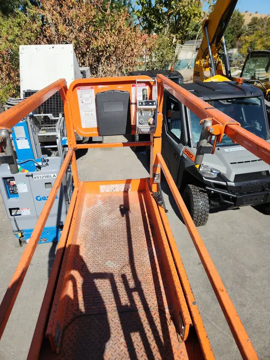 2019 Snorkel S3226E Scissor Lift