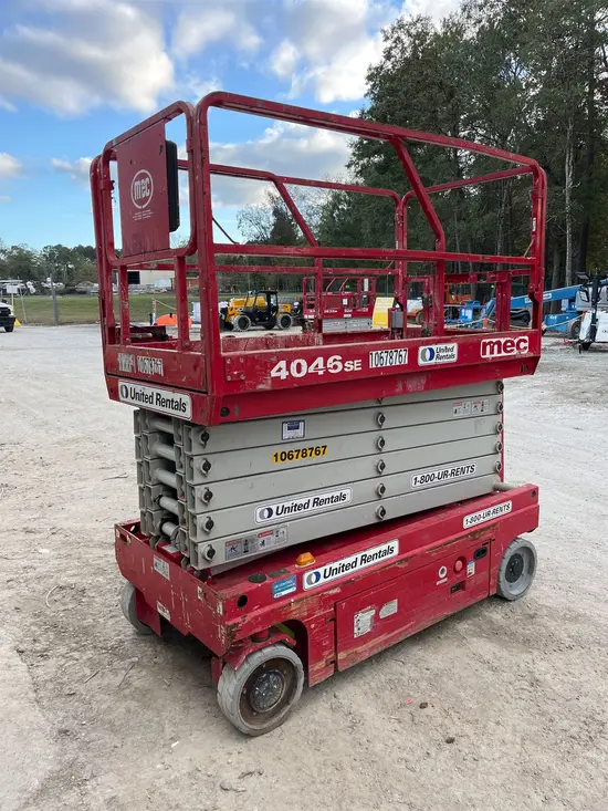 2017 MEC 4046SE Scissor Lift