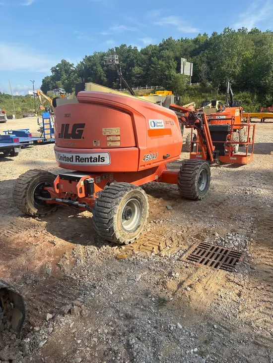 2016 JLG 450AJ Articulating Boom Lift