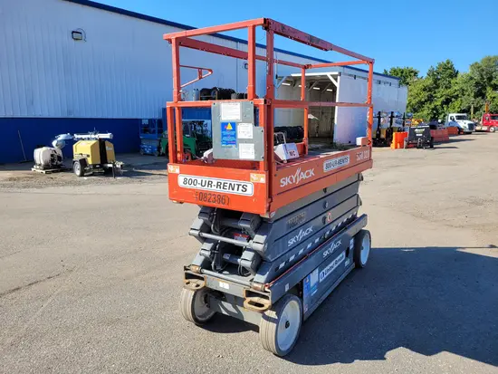 2018 Skyjack SJIII3226 Scissor Lift