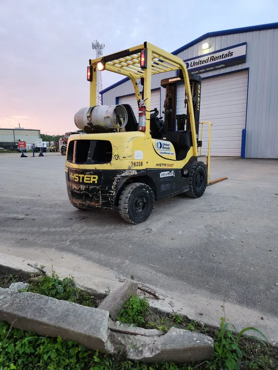 2022 HYSTER H50XT Warehouse Forklift
