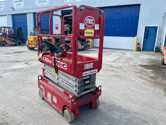 2018 MEC 1330SE Scissor Lift