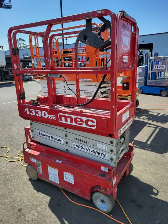 2018 MEC 1330SE Scissor Lift