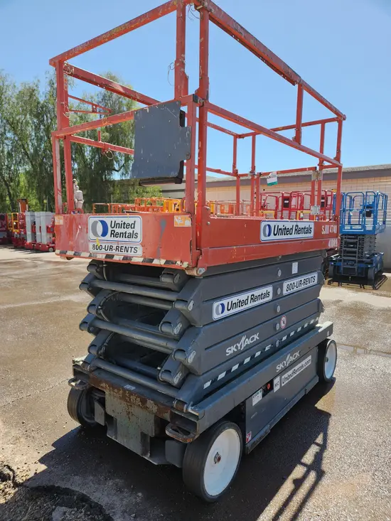 2017 Skyjack SJIII4740 Scissor Lift