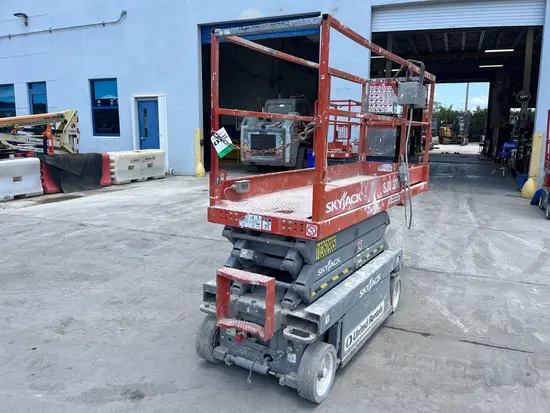 2015 Skyjack SJIII3219 Scissor Lift