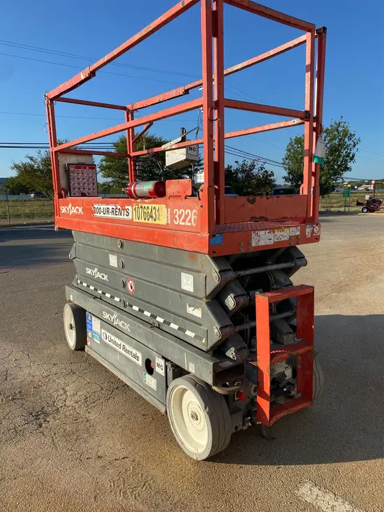 2018 Skyjack SJIII3226 Scissor Lift