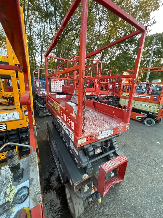 2018 Skyjack SJIII3219 Scissor Lift