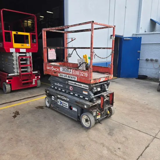 2016 Skyjack SJIII3219 Scissor Lift