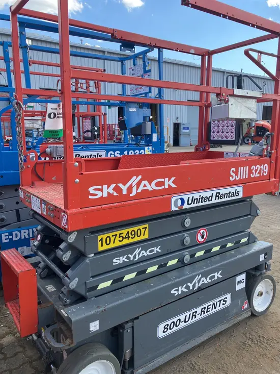 2018 Skyjack SJIII3219 Scissor Lift