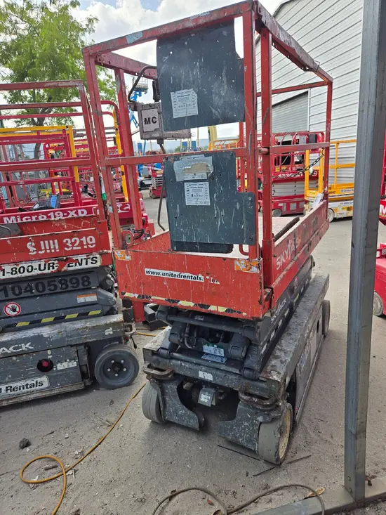 2016 Skyjack SJIII3219 Scissor Lift