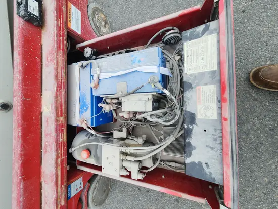 2018 MEC MICRO 19 Scissor Lift