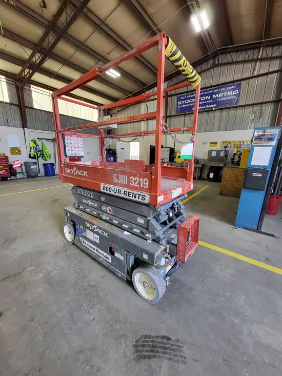 2018 Skyjack SJIII3219 Scissor Lift