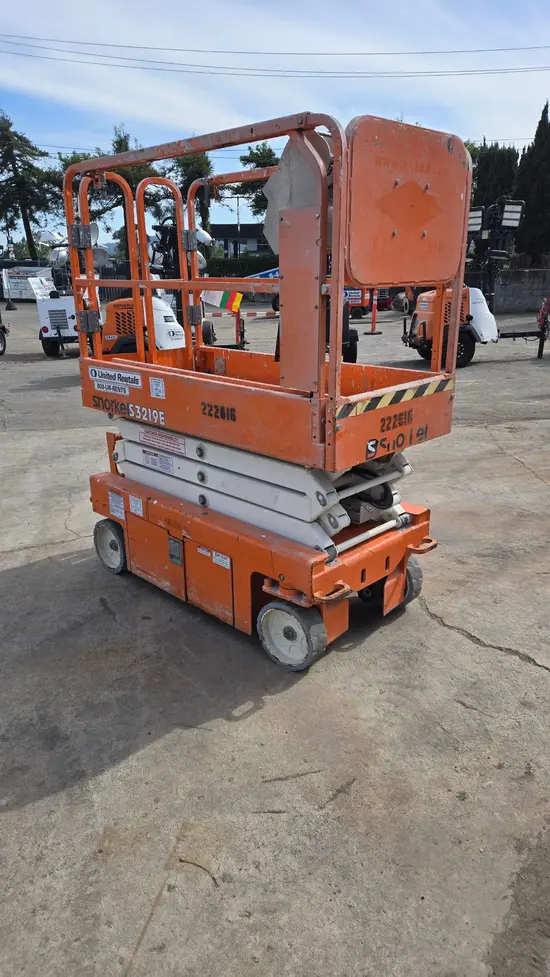 2019 Snorkel S3219E Scissor Lift
