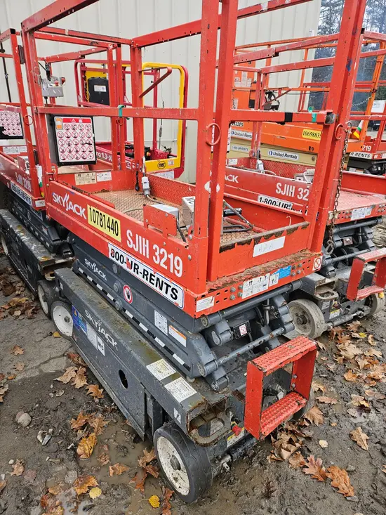 2018 Skyjack SJIII3219 Scissor Lift