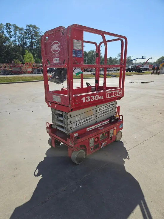 2018 MEC 1330SE Scissor Lift