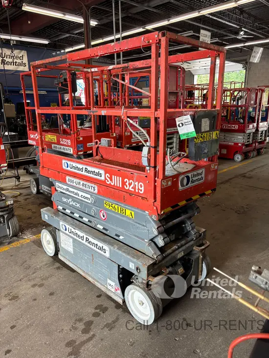 2018 Skyjack SJIII3219 Scissor Lift