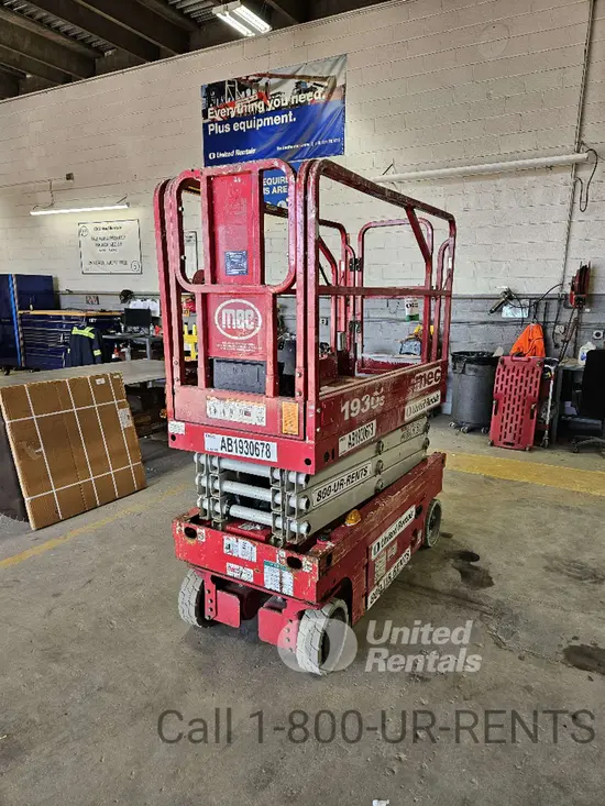 2017 MEC 1930SE Scissor Lift