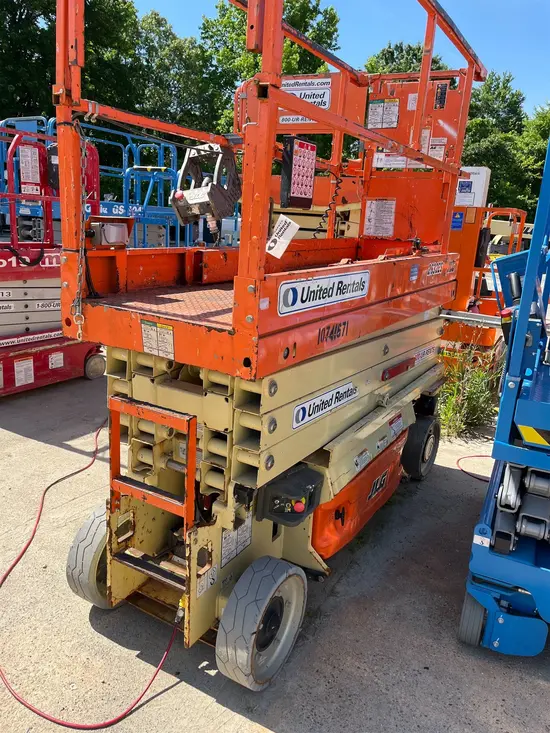 2018 JLG 2632ES Scissor Lift