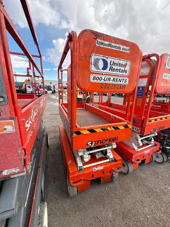 2019 Snorkel S3219E Scissor Lift