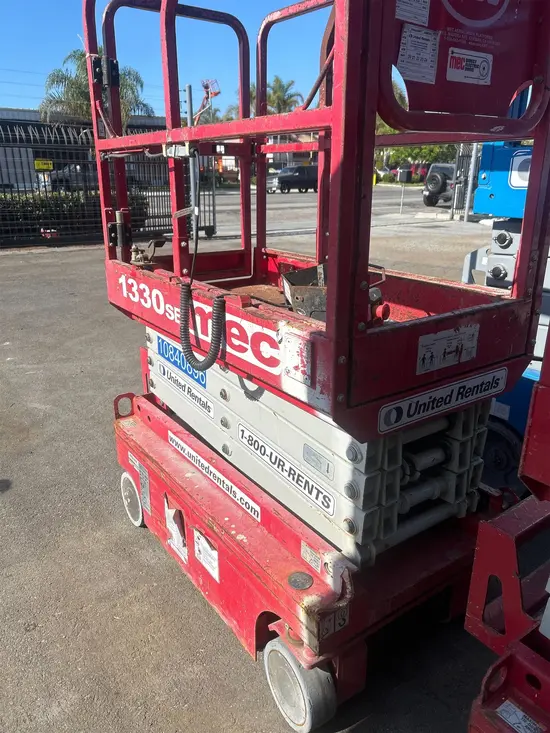 2018 MEC 1330SE Scissor Lift