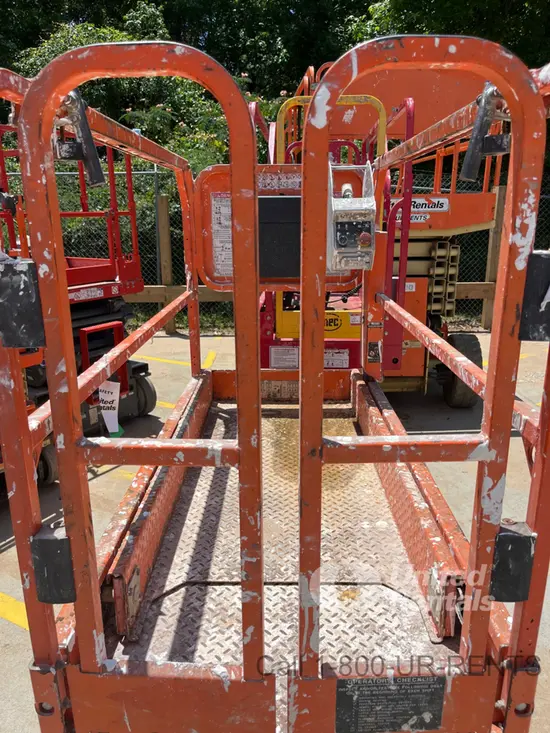 2019 Snorkel S3219E Scissor Lift