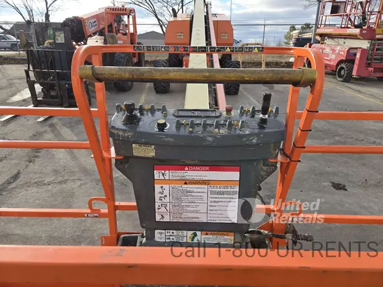 2018 JLG 800S Boom Lift