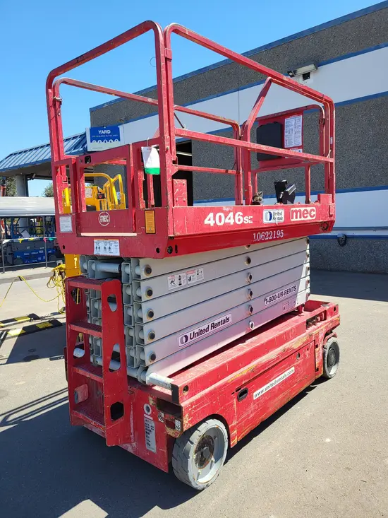 2017 MEC 4046SE Scissor Lift