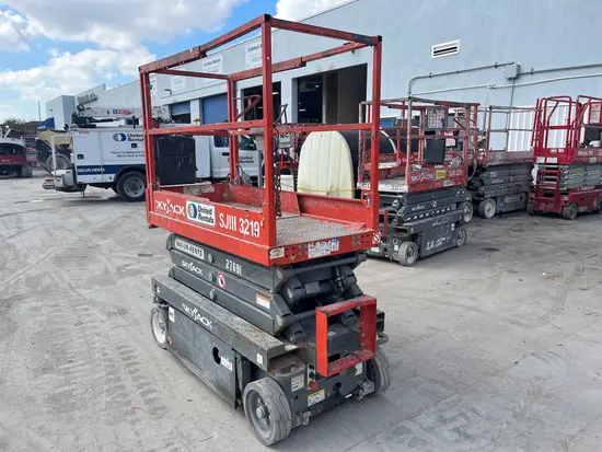 2016 Skyjack SJIII3219 Scissor Lift