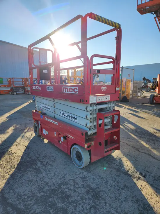 2019 MEC 2632SE Scissor Lift