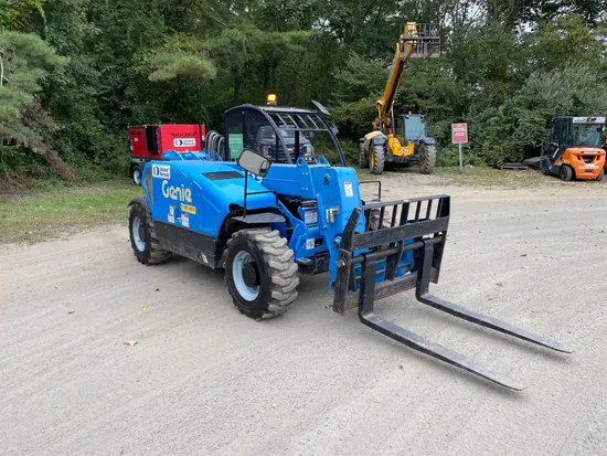 2018 Genie GTH-5519 Forklift