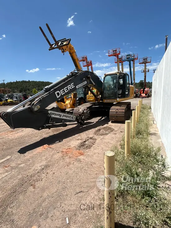 2019 John Deere 210G LC Excavator