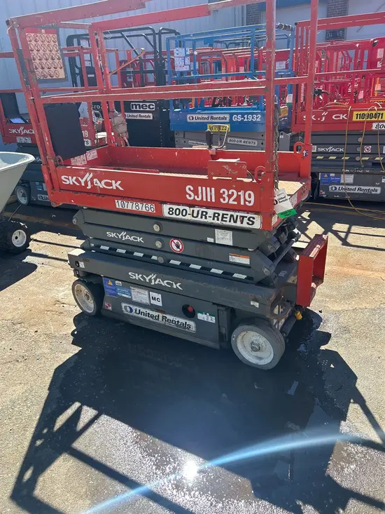 2018 Skyjack SJIII3219 Scissor Lift