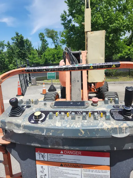 2016 JLG 450AJ Articulating Boom Lift