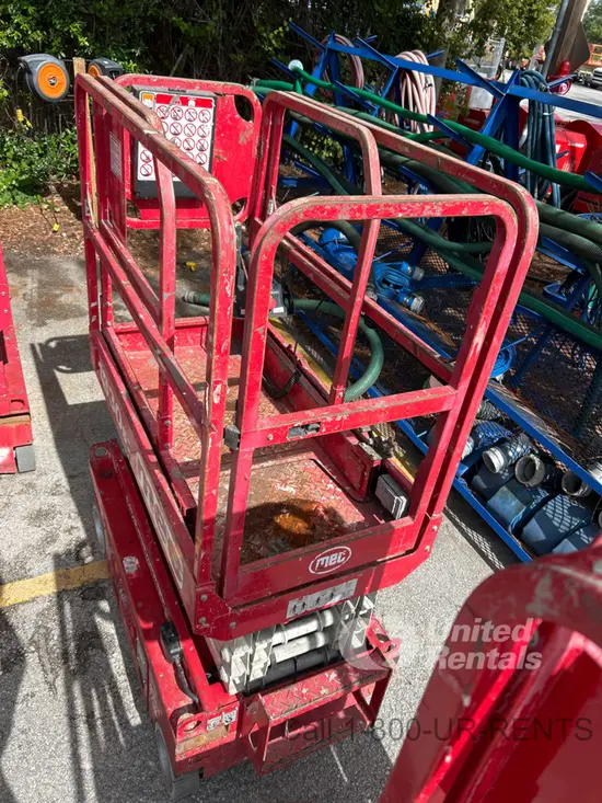 2018 MEC 1330SE Scissor Lift