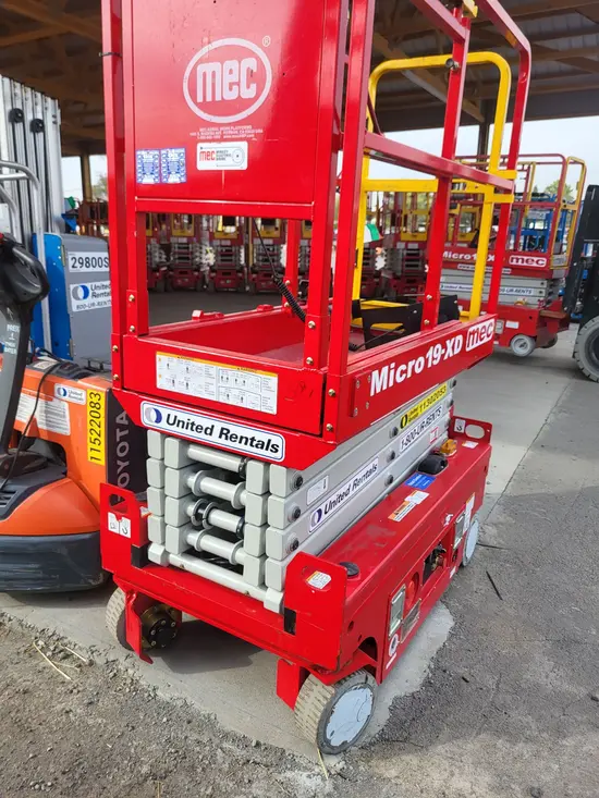 2021 MEC MICRO 19-XD Scissor Lift
