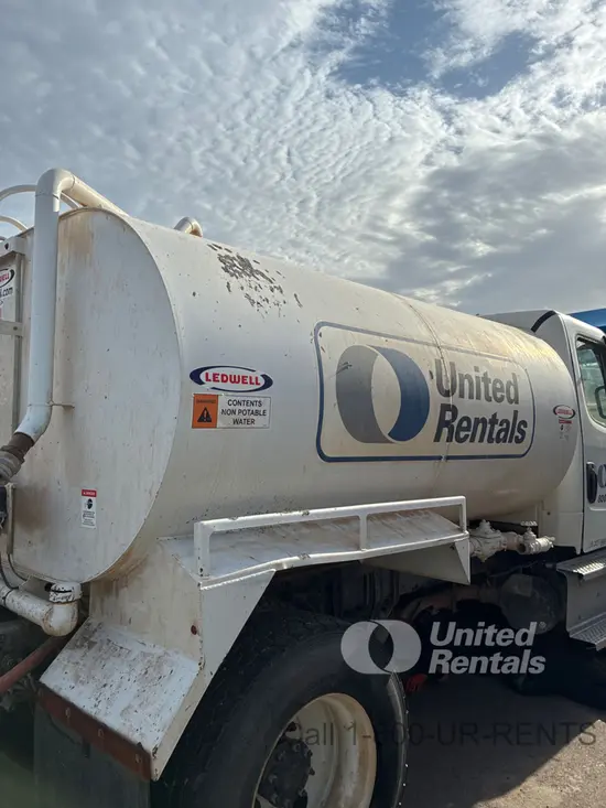 2020 Freightliner M2 106 WATER Water Truck