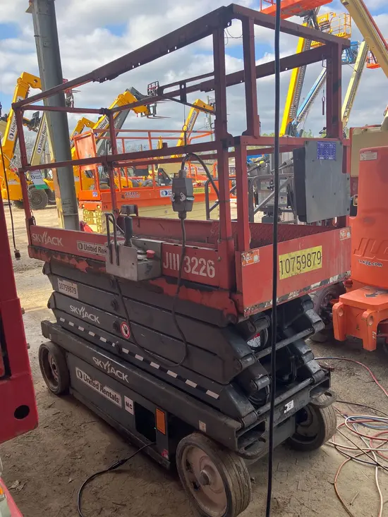 2018 Skyjack SJIII3226 Scissor Lift