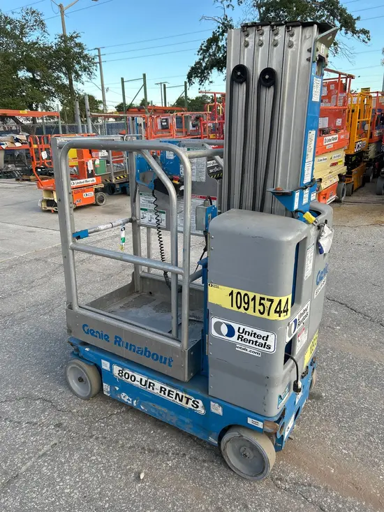 2019 Genie GR-20 Self-Propelled One-Person Lift