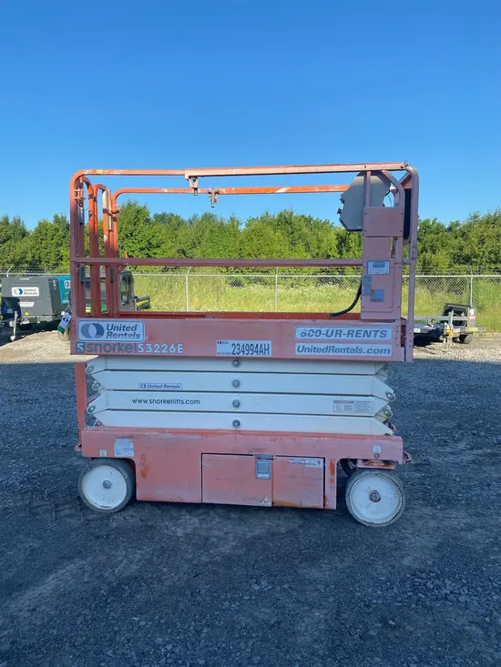 2019 Snorkel S3226E Scissor Lift
