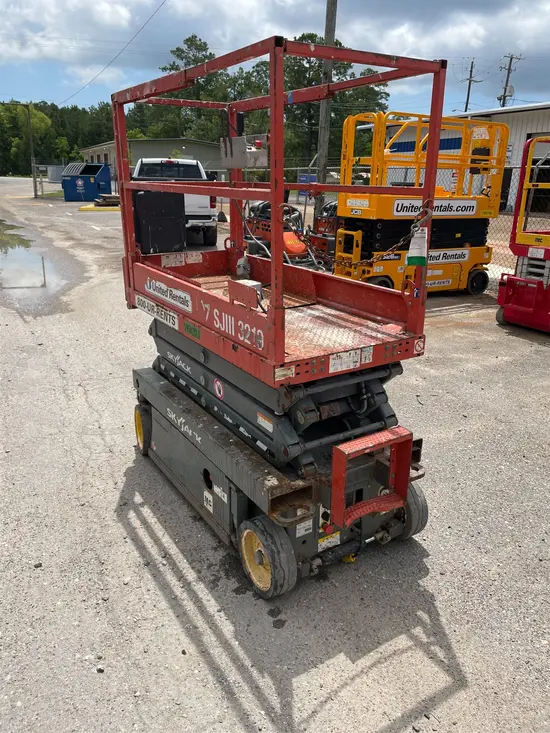 2018 Skyjack SJIII3219 Scissor Lift