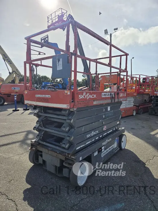 2017 Skyjack SJIII4740 Scissor Lift