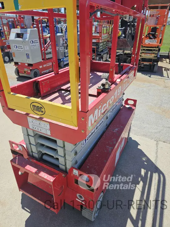 2022 MEC MICRO 19 Scissor Lift