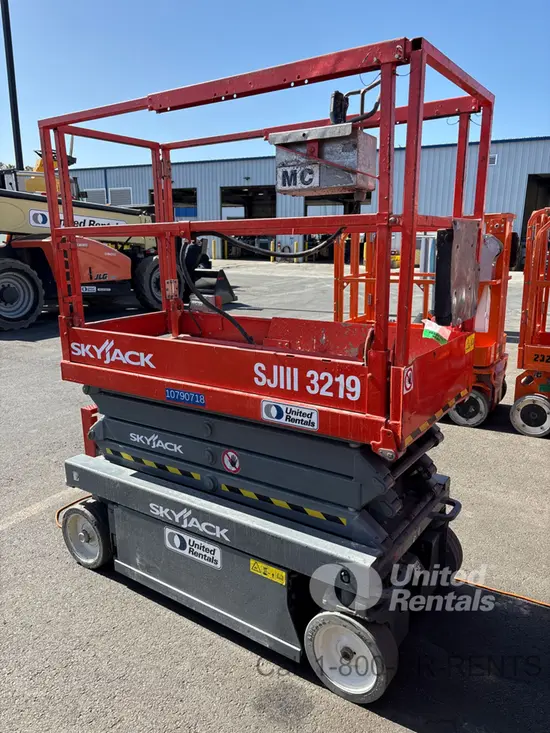 2018 Skyjack SJIII3219 Scissor Lift