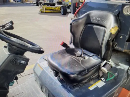 2019 Toyota 8FGU25CNG Warehouse Forklift