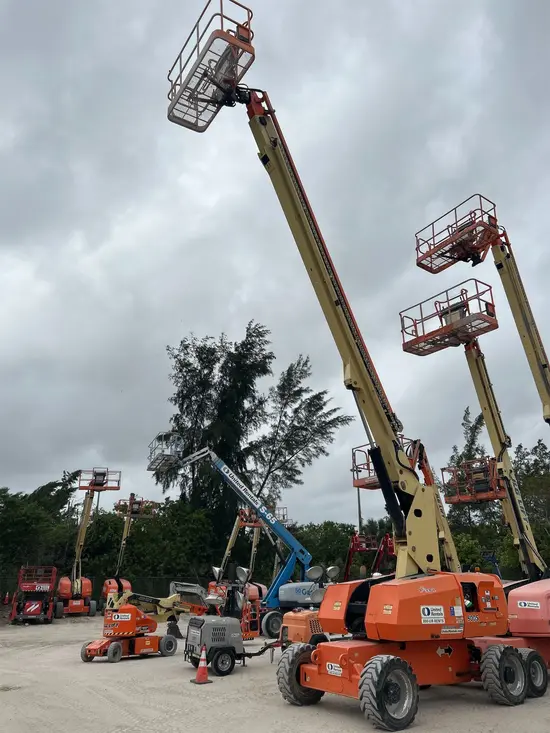 2018 JLG 800S Boom Lift